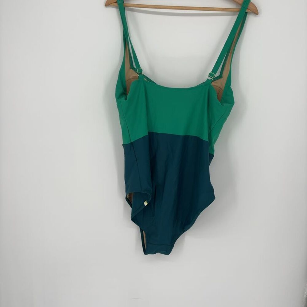 summersalt Sweetheart One Piece Swimsuit - Picture 2 of 3